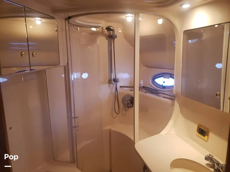 Slide: The Image of Sea Ray 450 Express Bridge 2001 - 15910045