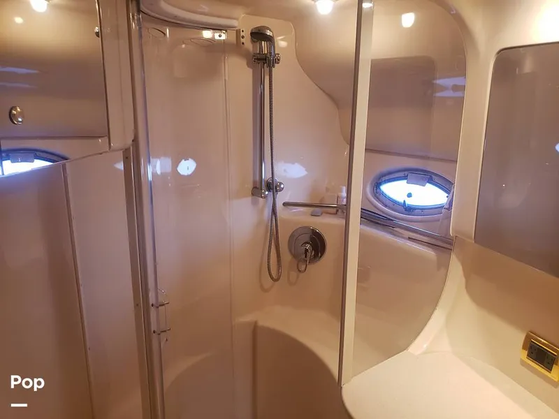 Slide: The Image of Sea Ray 450 Express Bridge 2001 - 15910049