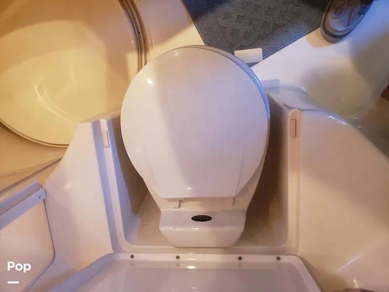 Slide: The Image of Sea Ray 450 Express Bridge 2001 - 15910050