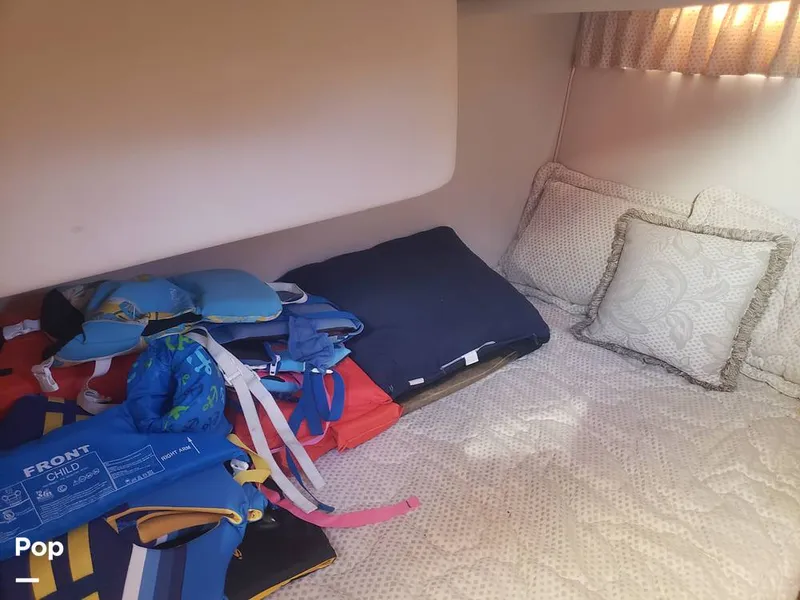 Slide: The Image of Sea Ray 450 Express Bridge 2001 - 15910060