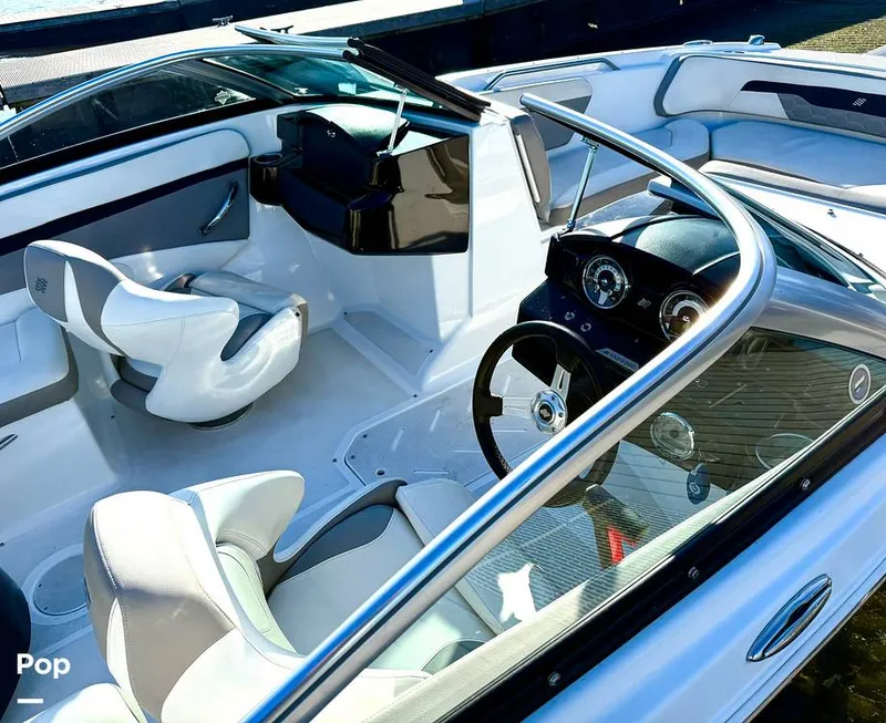 Slide: The Image of Four Winns HD200 2020 - 15124574