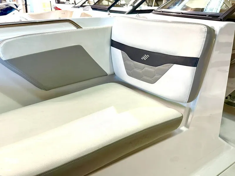 Slide: The Image of Four Winns HD200 2020 - 15170796