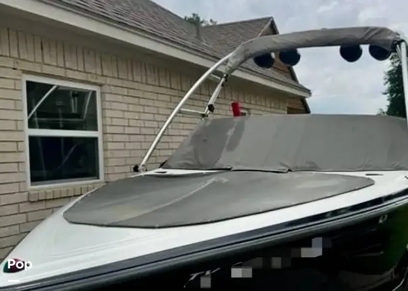 The Image of Moomba Mobius LSV 2004 - 15627397