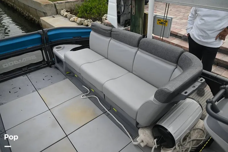 Slide: The Image of Sea-Doo Switch Cruise 21 2023 - 15194924