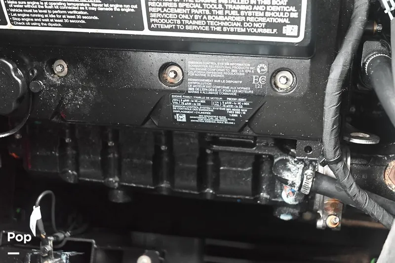 Slide: The Image of Sea-Doo Switch Cruise 21 2023 - 15194928