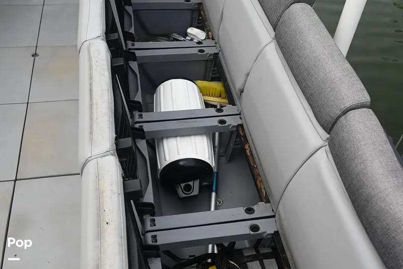 Slide: The Image of Sea-Doo Switch Cruise 21 2023 - 15194938