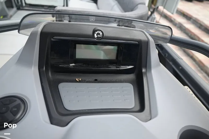 Slide: The Image of Sea-Doo Switch Cruise 21 2023 - 15194944