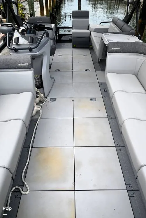 Slide: The Image of Sea-Doo Switch Cruise 21 2023 - 15194948