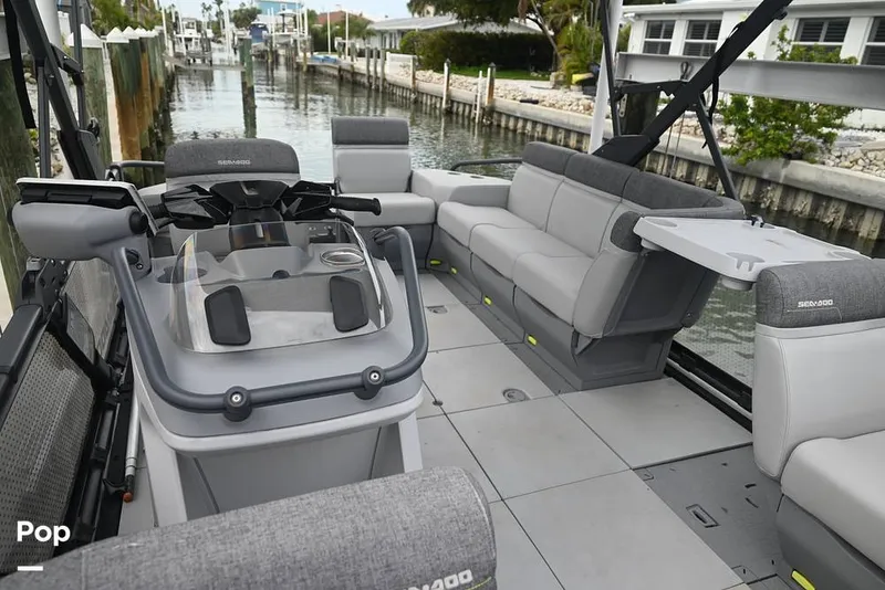 Slide: The Image of Sea-Doo Switch Cruise 21 2023 - 15194950