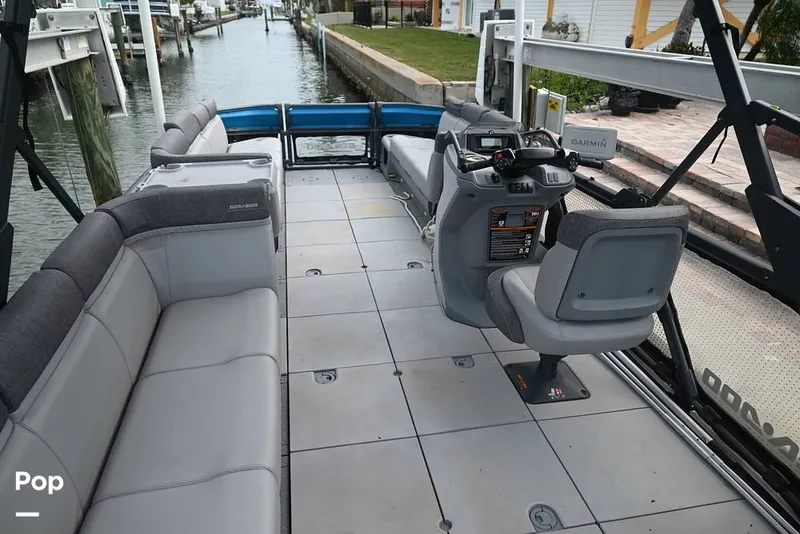 Slide: The Image of Sea-Doo Switch Cruise 21 2023 - 15194959