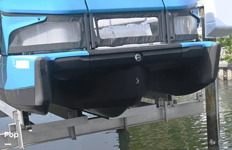 Slide: The Image of Sea-Doo Switch Cruise 21 2023 - 15194896