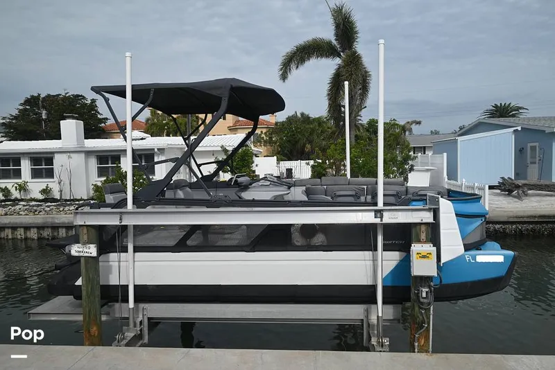 Slide: The Image of Sea-Doo Switch Cruise 21 2023 - 15194897