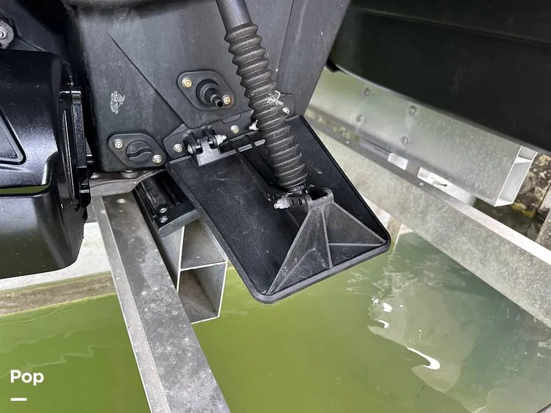 Slide: The Image of Sea-Doo Switch Cruise 21 2023 - 15206095