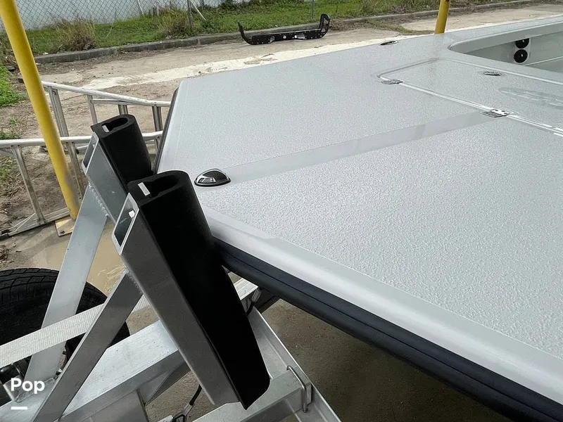 Slide: The Image of Non-skid Deck - 15151611