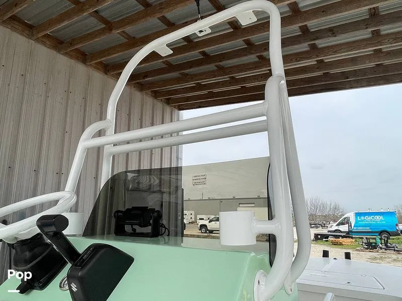 Slide: The Image of Windshield/grab Rail - 15151876