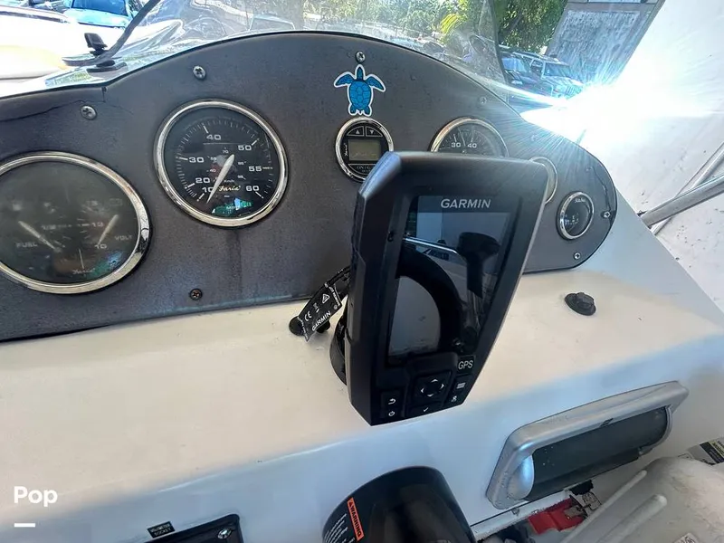 Slide: The Image of Garmin GPS - 15258641
