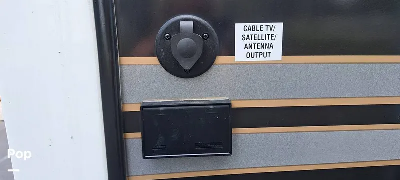 Slide: The Image of Sea Ray SPX 190 2022 - 15810397