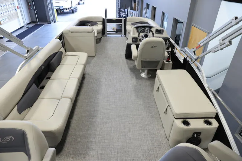 Slide: The Image of Barletta Boats ARIA A22CC 2024 - 13