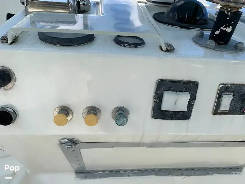 Slide: The Image of Hatteras 36 Convertible 1971 - 15851925