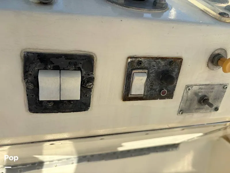 Slide: The Image of Hatteras 36 Convertible 1971 - 16637472