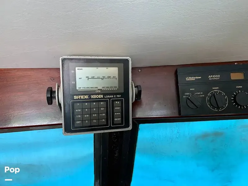 Slide: The Image of Hatteras 36 Convertible 1971 - 15851932