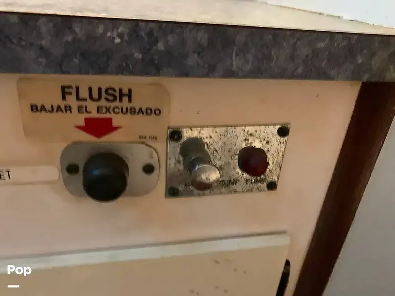 Slide: The Image of Hatteras 36 Convertible 1971 - 15851948