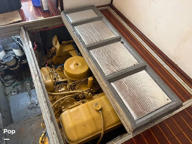 Slide: The Image of Hatteras 36 Convertible 1971 - 16637527