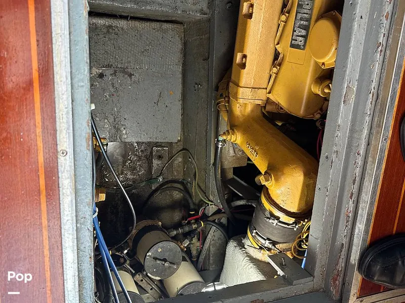 Slide: The Image of Hatteras 36 Convertible 1971 - 15123738