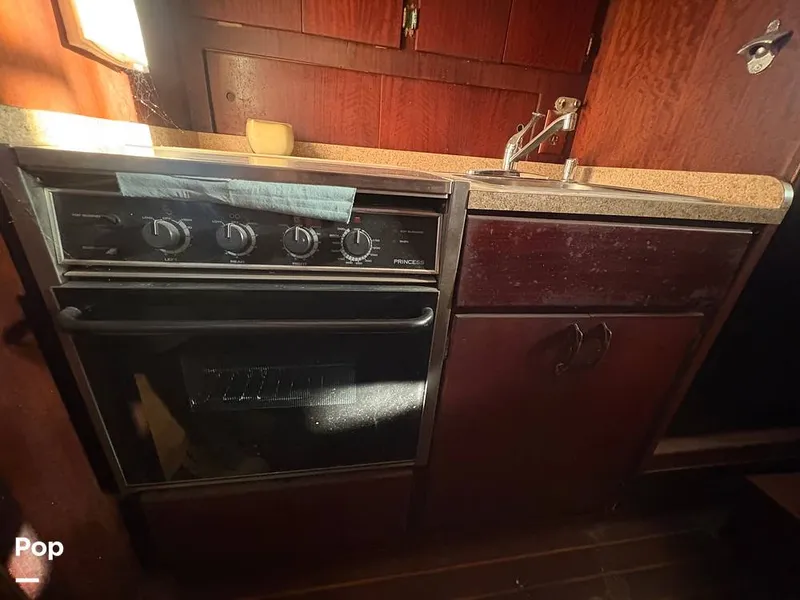 Slide: The Image of Hatteras 36 Convertible 1971 - 16637502