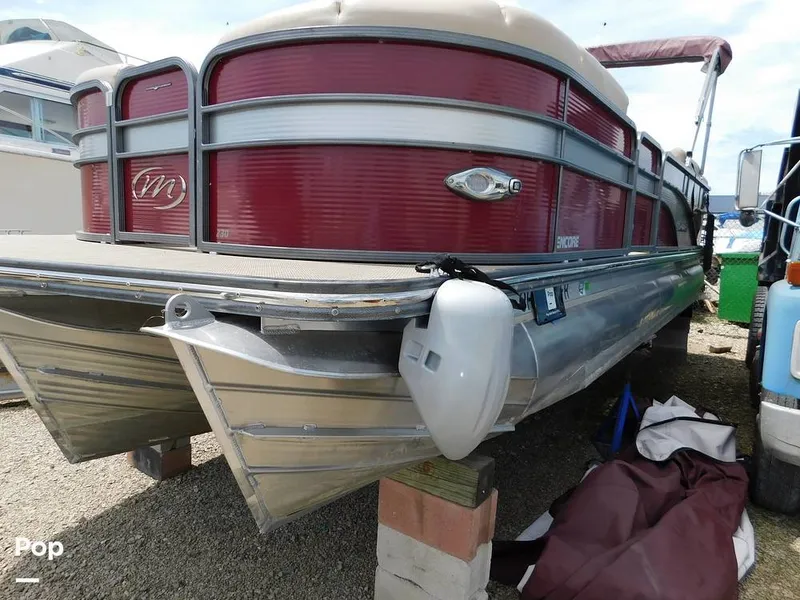 Slide: The Image of Manitou Encore 230 SHP Rear Facing 2016 - 15454781