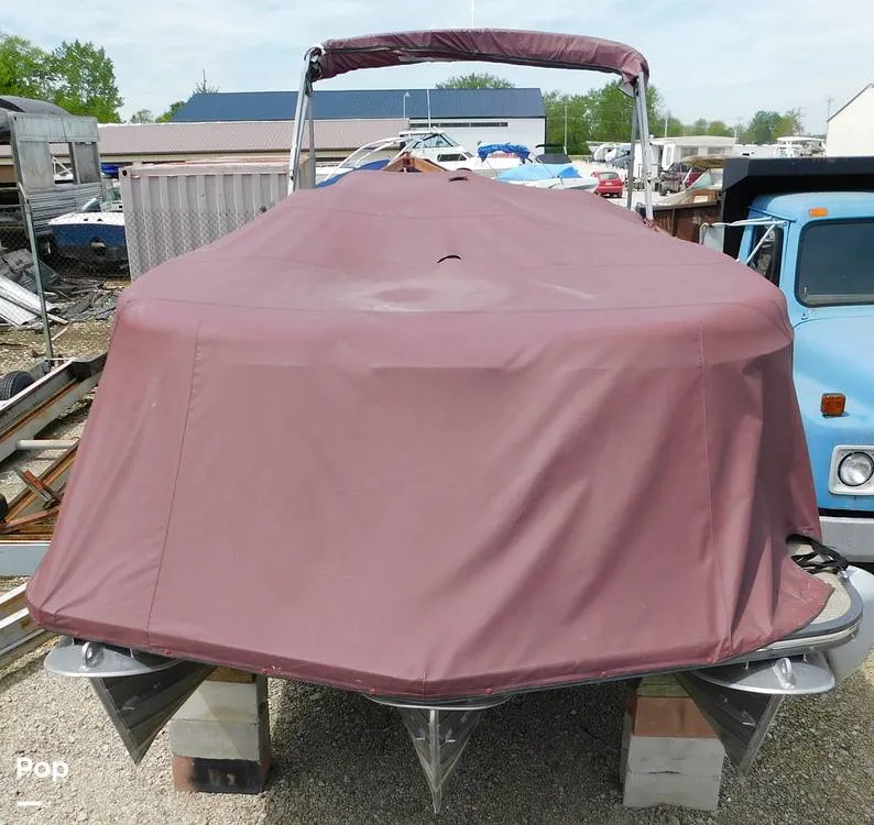 Slide: The Image of Cover - Mooring - 15454785