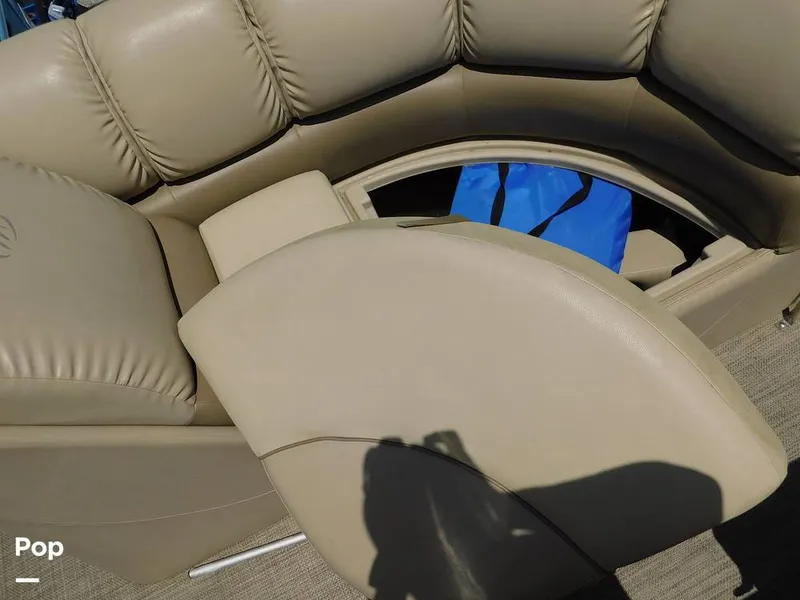 Slide: The Image of Manitou Encore 230 SHP Rear Facing 2016 - 15454806