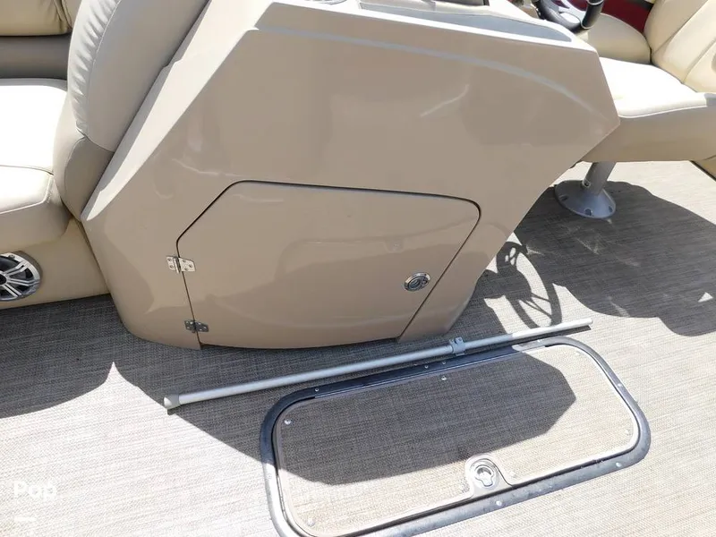 Slide: The Image of Manitou Encore 230 SHP Rear Facing 2016 - 15454809