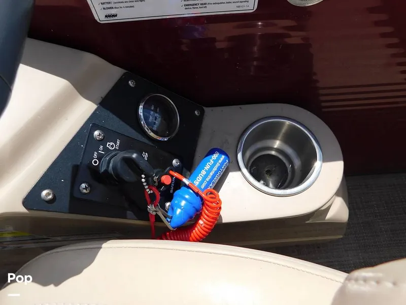 Slide: The Image of Manitou Encore 230 SHP Rear Facing 2016 - 15454825