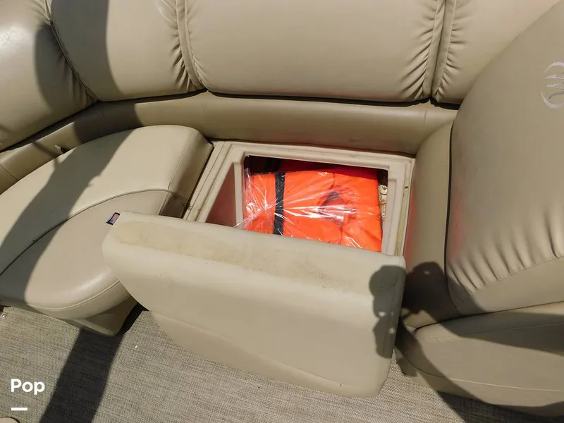 Slide: The Image of Manitou Encore 230 SHP Rear Facing 2016 - 15454833