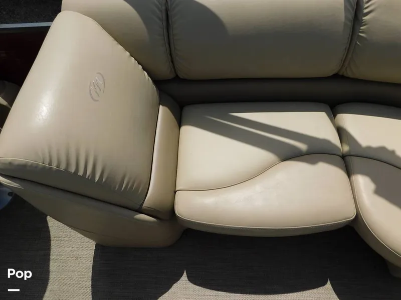 Slide: The Image of Manitou Encore 230 SHP Rear Facing 2016 - 15454836