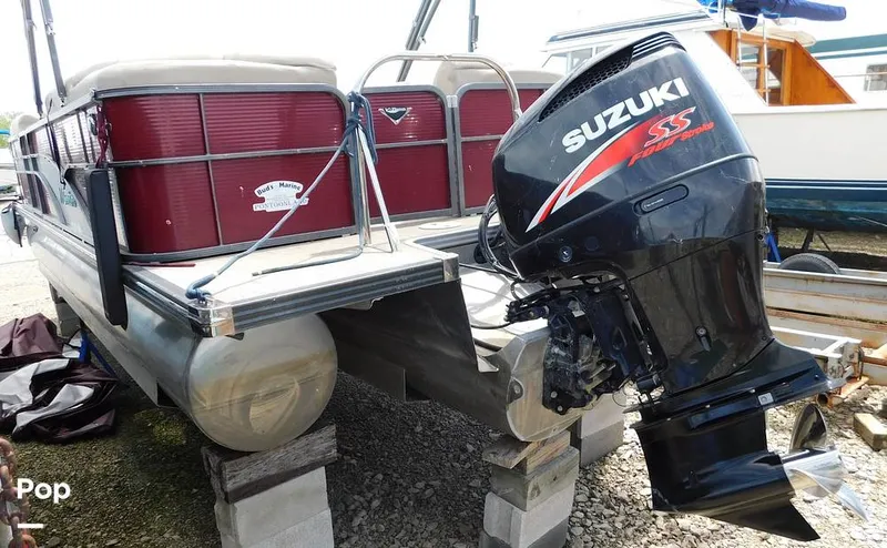 Slide: The Image of Manitou Encore 230 SHP Rear Facing 2016 - 15454767