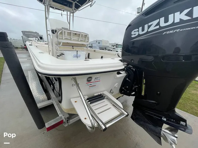 Slide: The Image of Carolina 25LS 2022 - 15168852