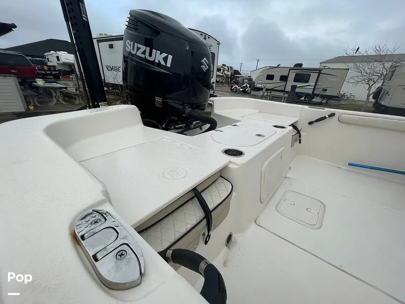 Slide: The Image of Flip Down Passenger Seating - 15168860