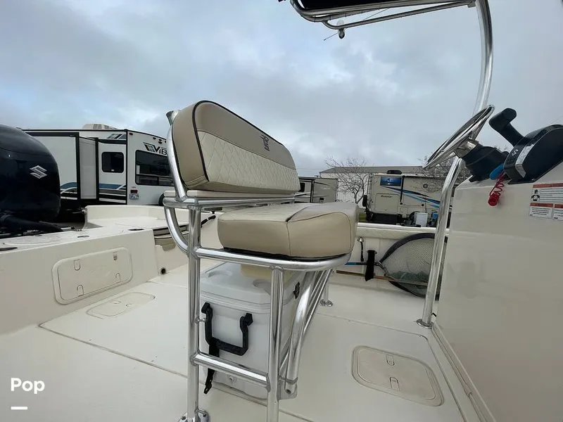 Slide: The Image of Carolina 25LS 2022 - 15168869