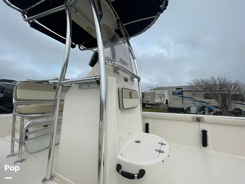 Slide: The Image of Carolina 25LS 2022 - 15168873