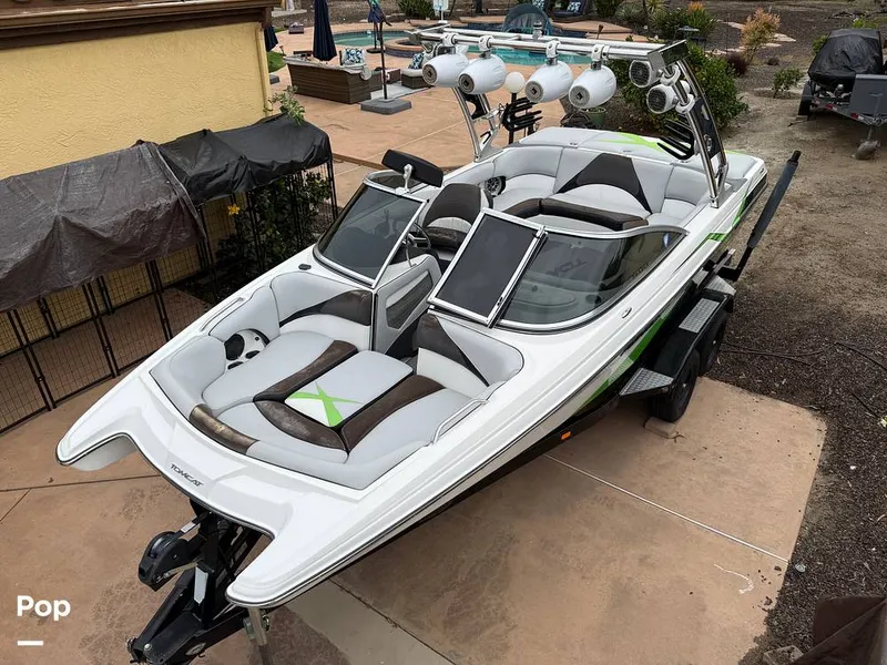 Slide: The Image of MB Sports F21 TOMCAT 2013 - 15217313