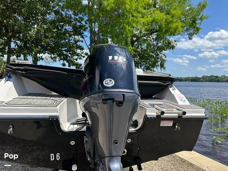 Slide: The Image of 2023 Starcraft SVX171 - 15335467