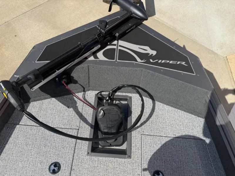 Slide: The Image of Smoker Craft VIPER XR 175 PRO 2026 - 5