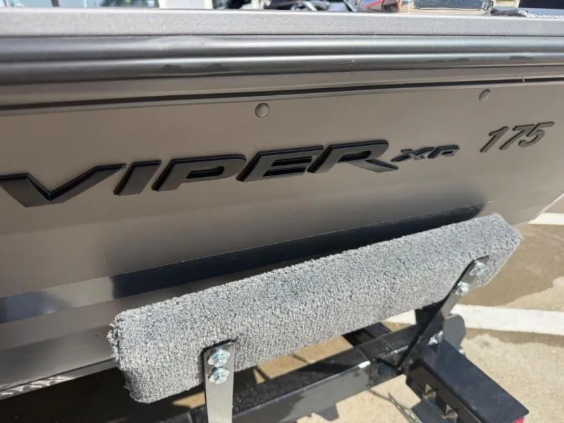 Slide: The Image of Smoker Craft VIPER XR 175 PRO 2026 - 1