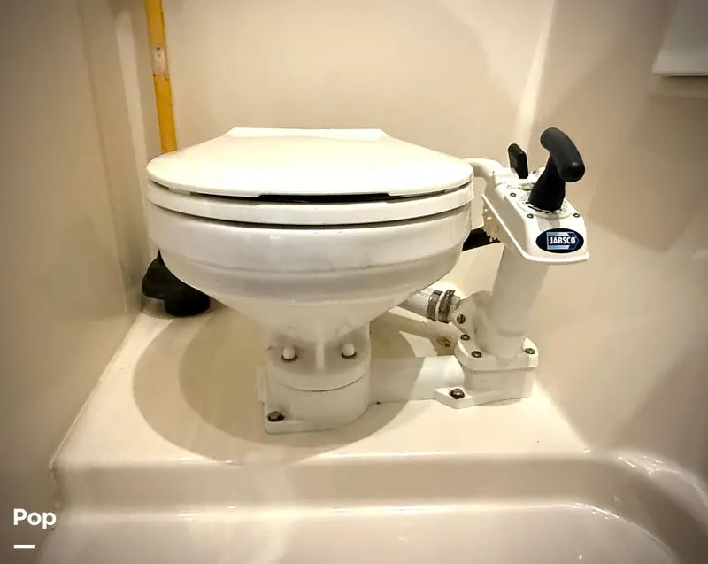 Slide: The Image of Bayliner Ciera 3055 2002 - 15268911