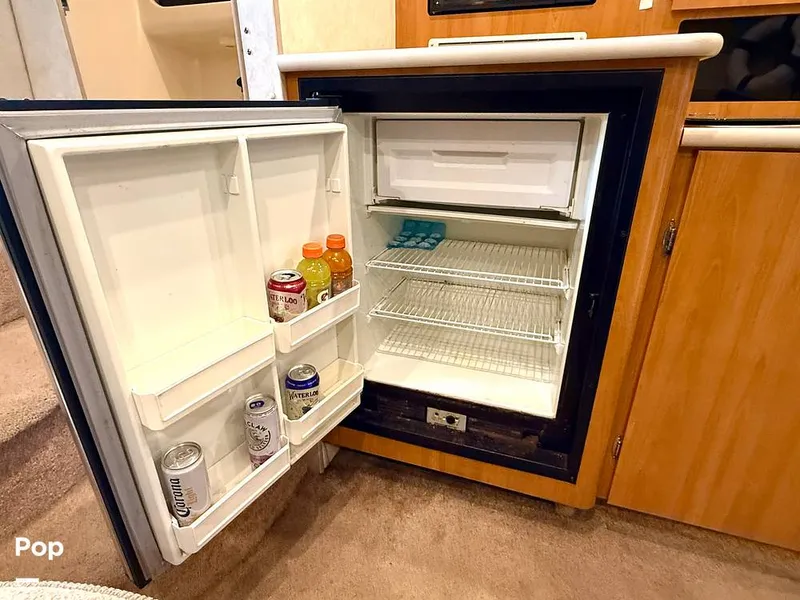 Slide: The Image of Bayliner Ciera 3055 2002 - 15268933