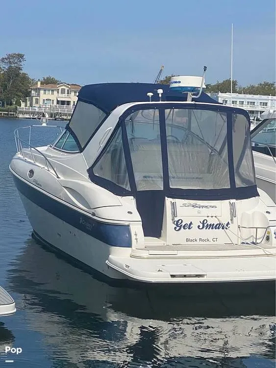 The Image of Cruisers 320 Express 2006 - undefined