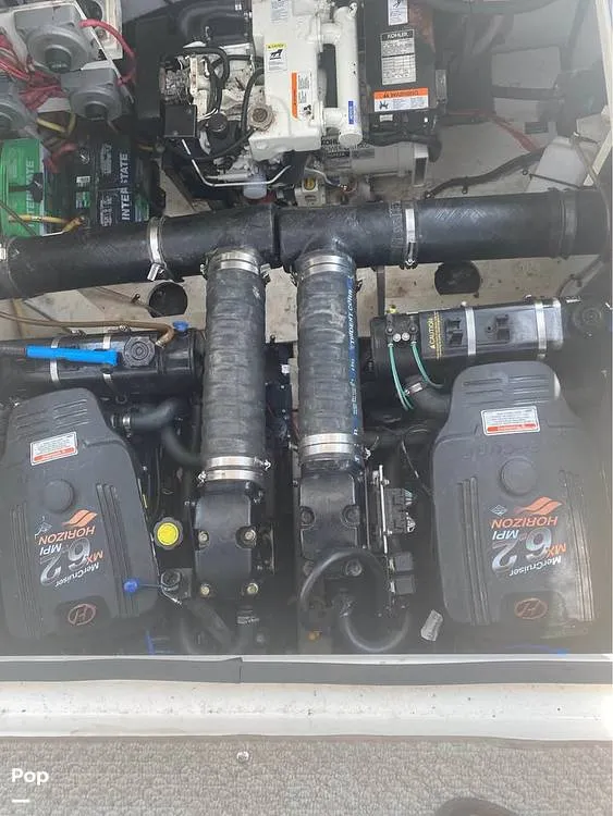 Slide: The Image of Cruisers 320 Express 2006 - 16220512