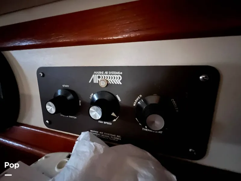 Slide: The Image of Endeavour Center Cockpit 42 1985 - 15228617